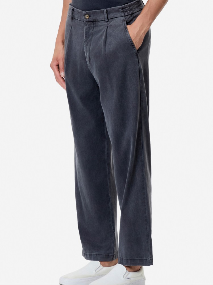 Dirty Laundry black pleated relaxed trousers