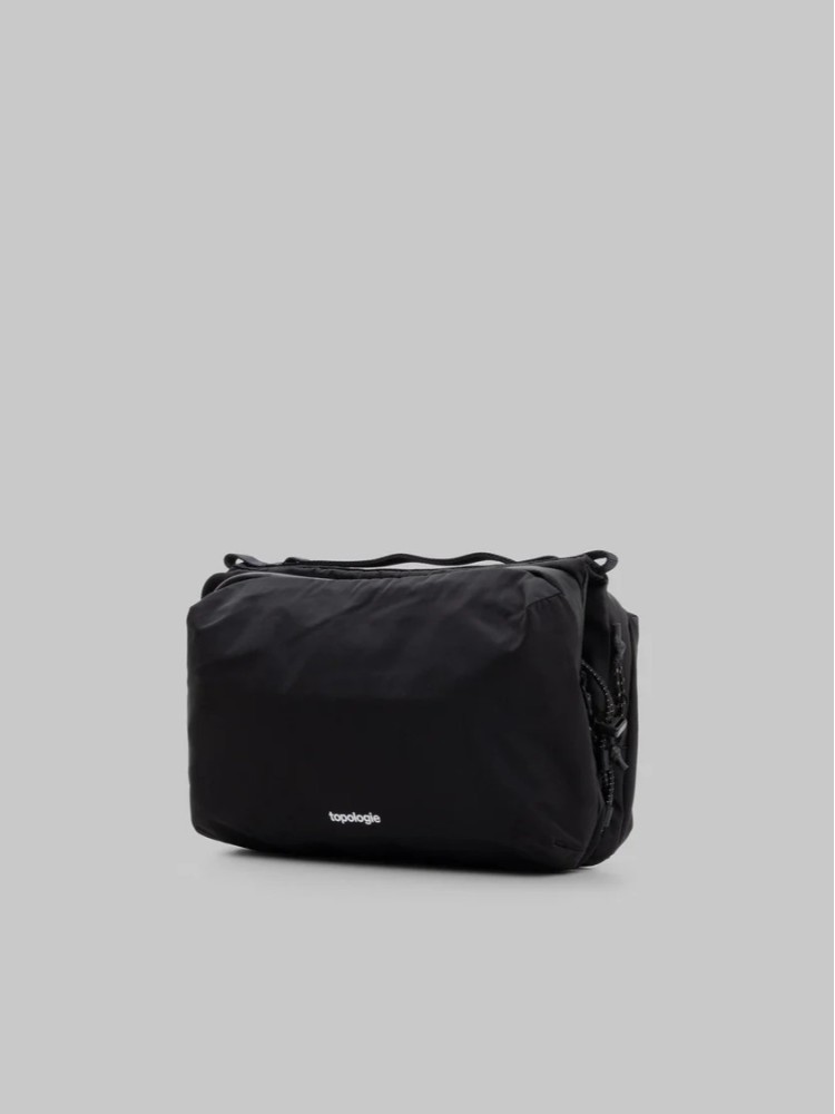 Topologie Bottle Sacoche Large Black Tech Sateen bag